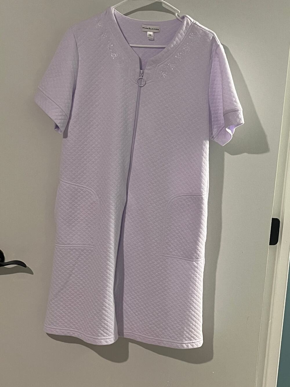 Miss Elaine Lavender Quilted Housecoat Robe Grannycore Cottagecore Womens M